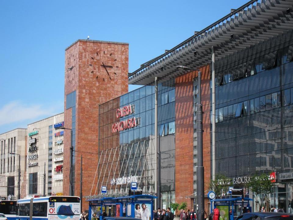Attractive Apartment Oldtown Near Thetrain Station Краків Екстер'єр фото