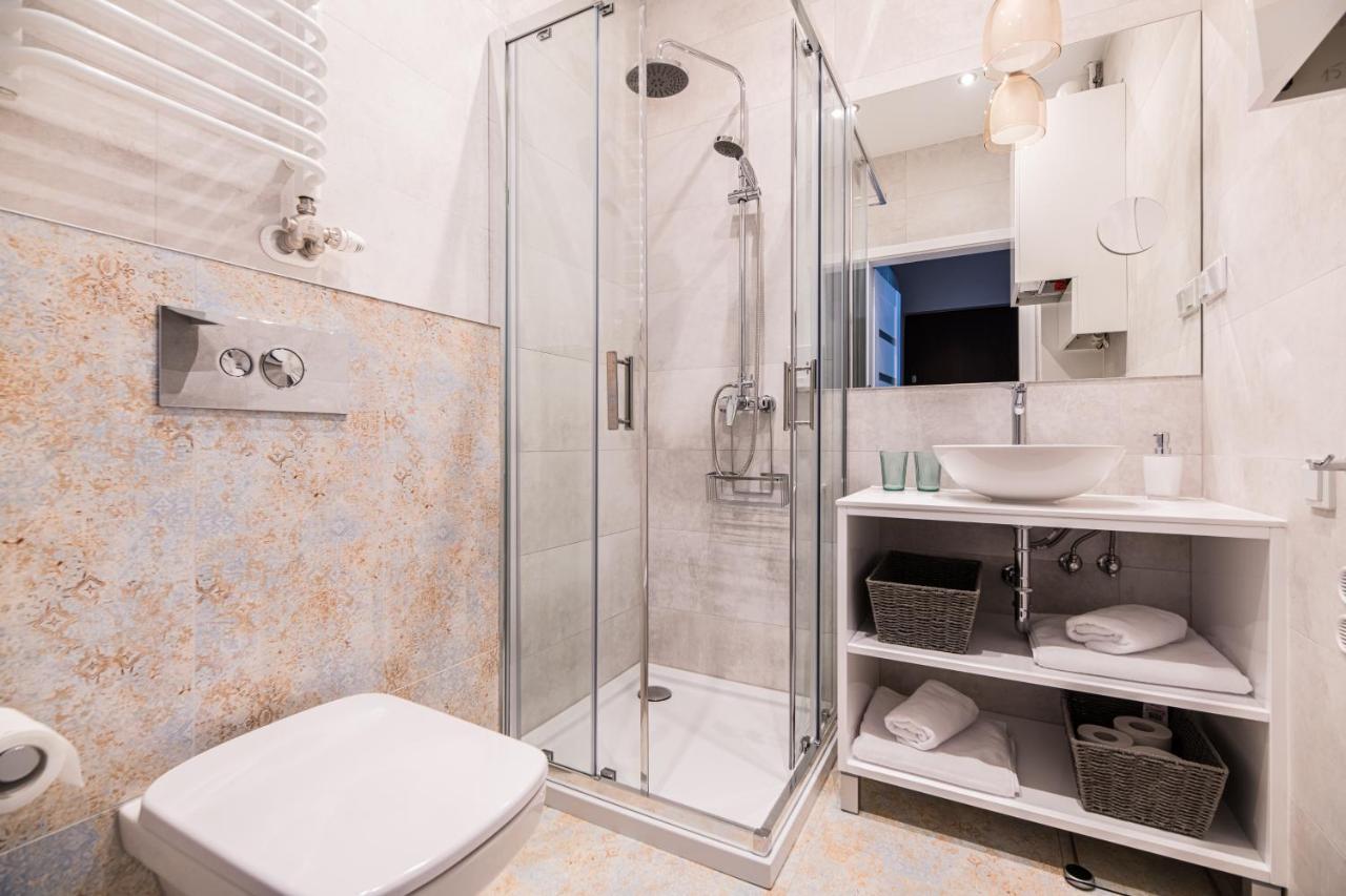 Attractive Apartment Oldtown Near Thetrain Station Краків Екстер'єр фото